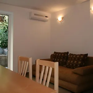 Appartamento Mrduljas